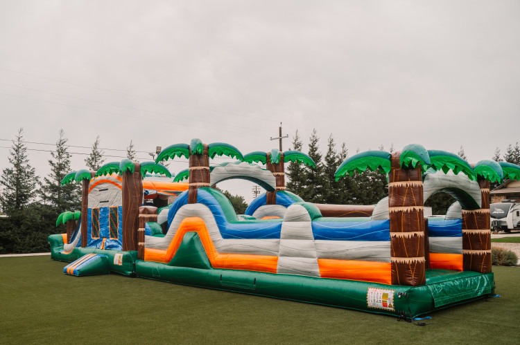 Kilauea 60 Ft Obstacle Course With Pool End